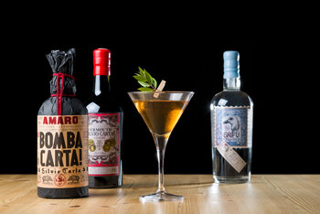 Opskrift og fremgangsmåde for Magna Carta Cocktail