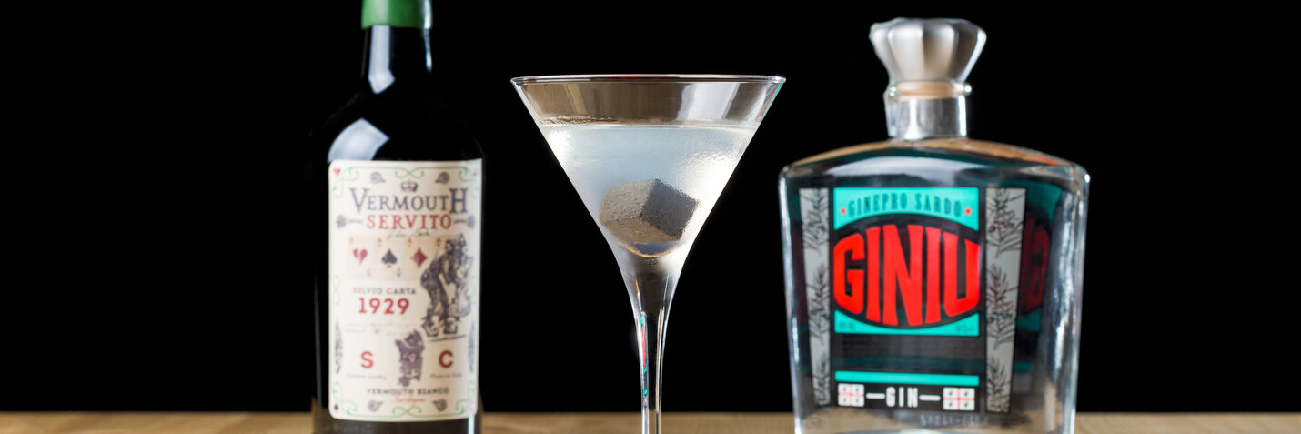 Opskrift og fremgangsmåde for Dry Carta Cocktail