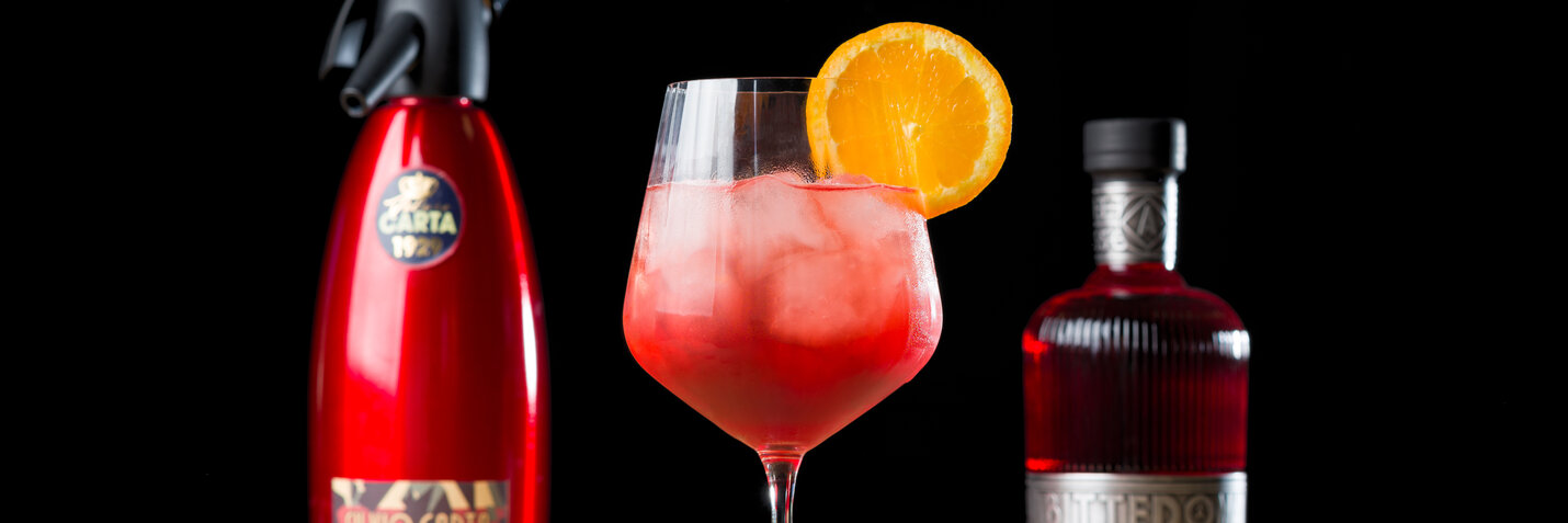 Opskrift og fremgangsmåde for Assoluto Spritz Cocktail