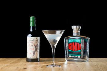 Opskrift og fremgangsmåde for Dry Carta Cocktail