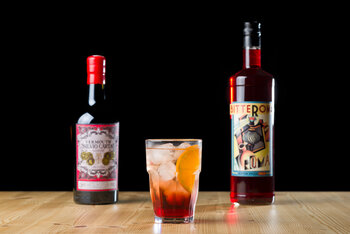 Opskrift og fremgangsmåde for Negroni Sbagliato Cocktail
