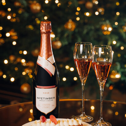 champagne, nyetimber, rose, nytår, bobler, mousserende vin