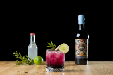 Opskrift og fremgangsmåde for Mirto Sour Cocktail