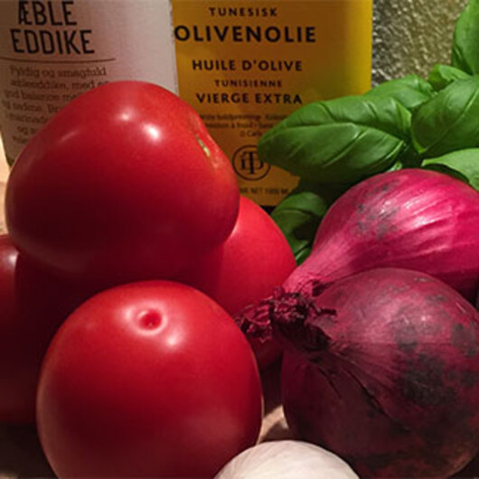 tomat, løg, olivenolie, opskrift, fremgangsmåde, tilberedning, mad, vin