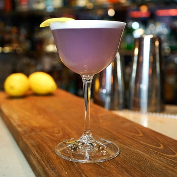 Violet sour, cocktails, drinks, opskrift, drinksopskrift, cocktailopskrift