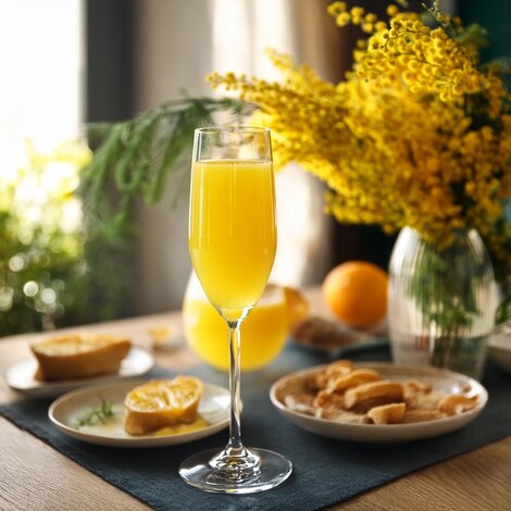Frisk appelsinjuice toppet af med eget valg af lækker mousserende vin = Lækker mimosa!

Glas: [https://www.hjhansen-vin.dk/gaver/mixing-champagne-set-5515-58-4-glas|Riedel Mixing Champagne Glas]
Pynt: En skive appelsin

[https://media-prod.hjhansen-vin.dk/download/link/374bf8db-b29a-45a7-a33b-b84b538cad4c|Download opskrift]